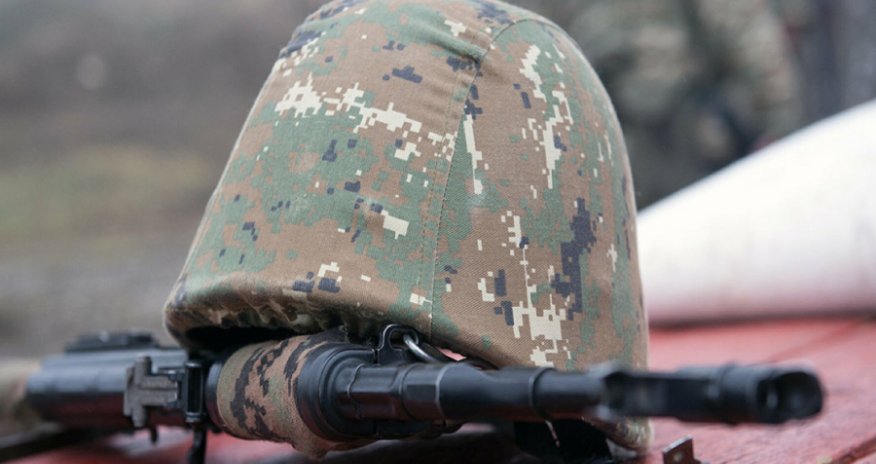 Ermənistanda hərbçilər minaya düşüb