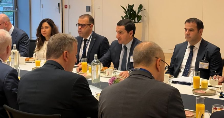 Hikmət Hacıyev NATO-nun Baş Qərargahında olub