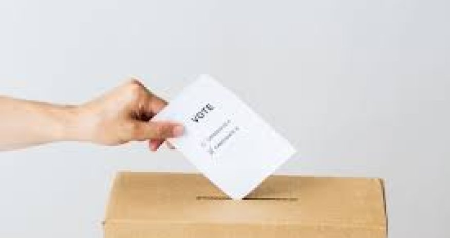 Qırğızıstanda növbədənkənar parlament seçkiləri keçirilir