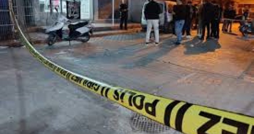 В Адане произошла перестрелка в барбершопе, есть пострадавшие