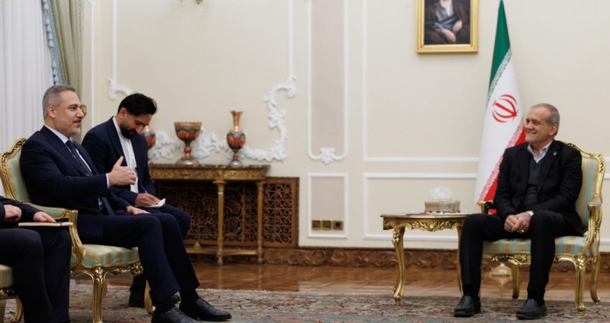 Hakan Fidan Pezeşkianla görüşüb