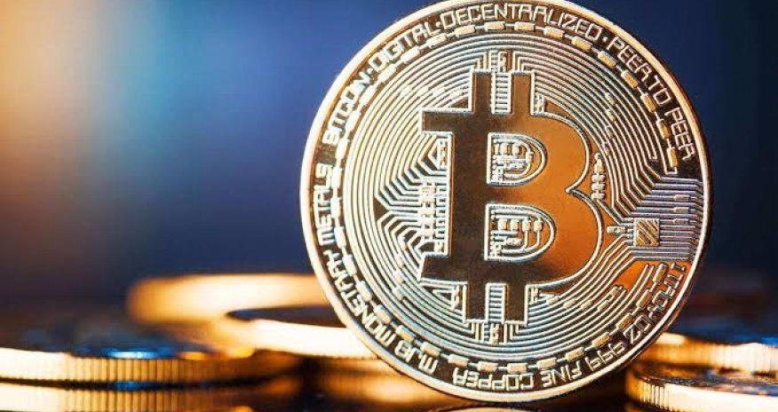 Стоимость биткойна росла более чем на 8%