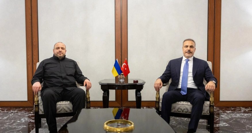 Hakan Fidan Rüstəm Umerovla görüşüb