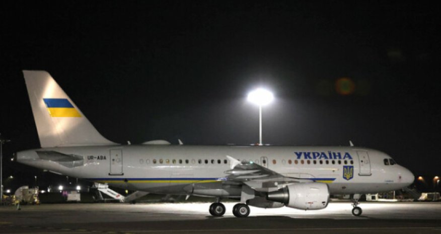 Naməlum dronlar Zelenskinin təyyarəsini təqib edib