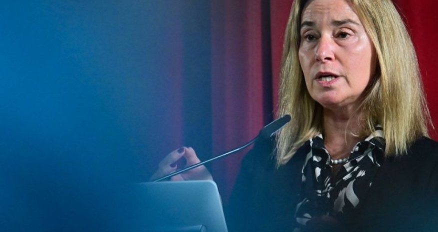 Экс-глава евродипломатии ушла в отставку после обвинений в мошенничестве