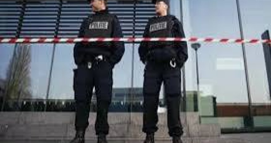 Niderlandda məhkumlar həbsxana əməkdaşlarını girov götürüb