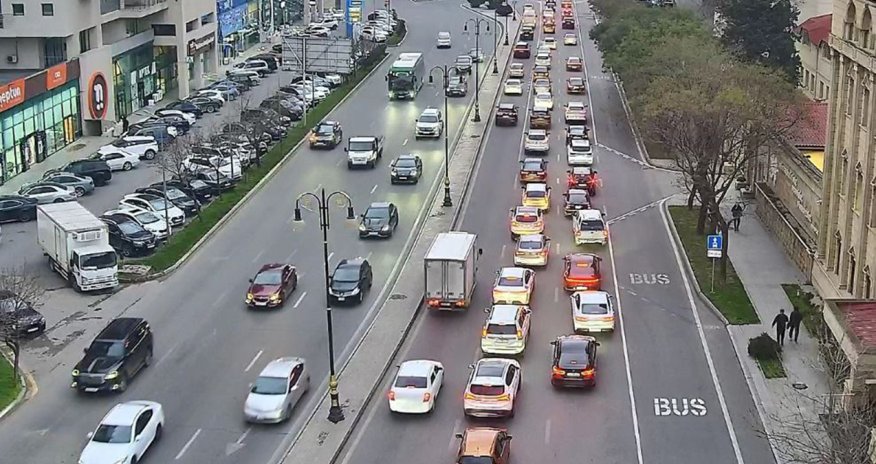 On bir yolda tıxac var - Siyahı