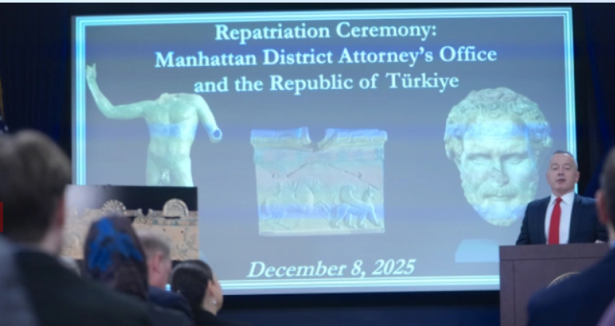 США вернули Турции произведения искусства, вывезенные контрабандой
