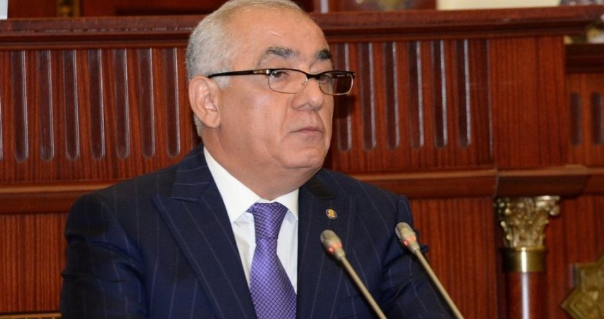 Baş nazir investisiya yönümlü proqramlardan danışıb