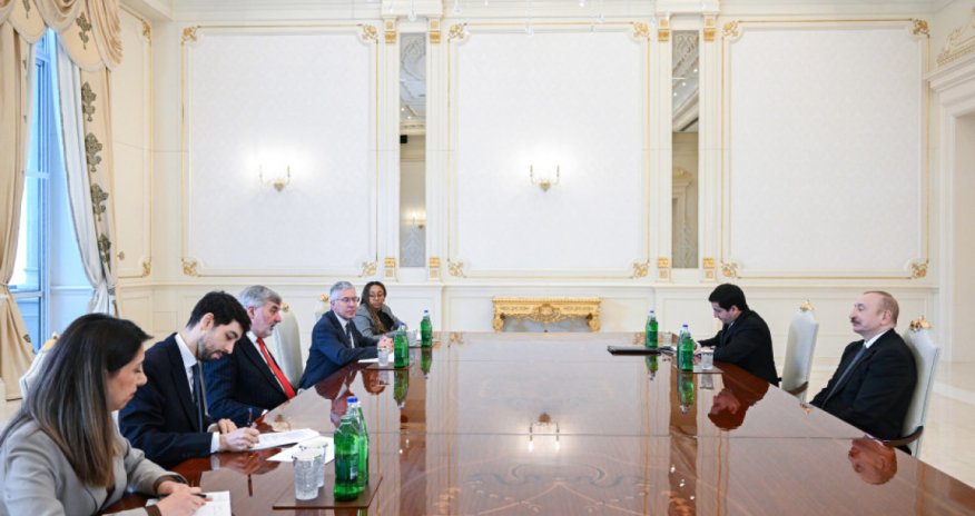 
İlham Əliyev Böyük Britaniyanın Azərbaycan üzrə ticarət elçisini qəbul edib