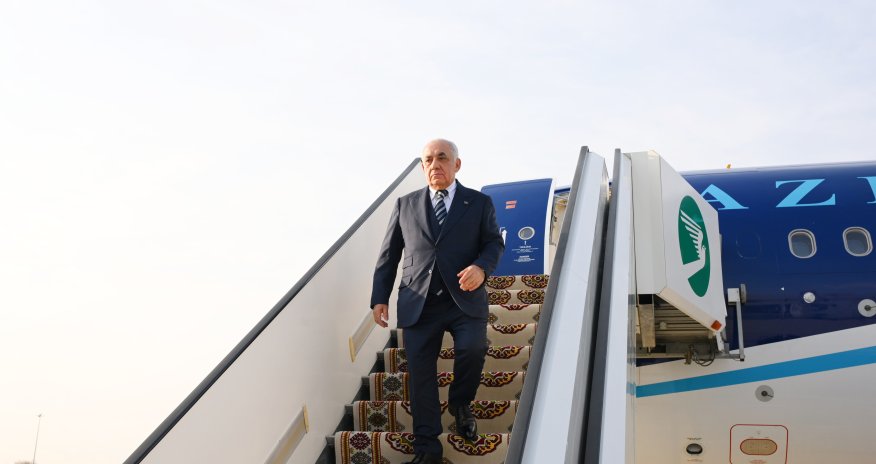 Baş nazir Türkmənistandadır