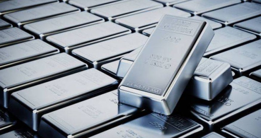 Gümüşün qiyməti tarixi maksimumu yeniləyib