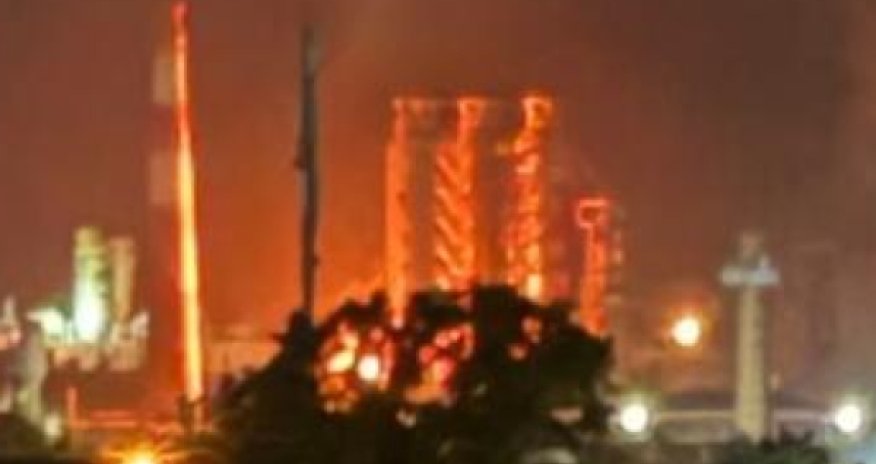 Генштаб ВСУ заявил об ударах по НПЗ и нефтебазе в России - Oбновлено