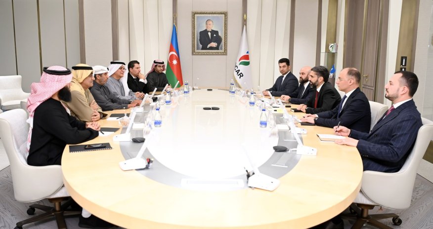 SOCAR və BƏƏ-nin ENOC Qrupu enerji əməkdaşlığını genişləndirməyi müzakirə edib