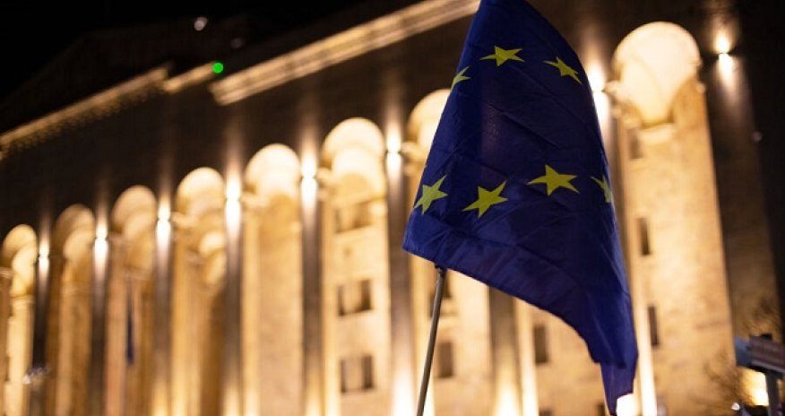 ЕК рассматривает отмену безвиза с Грузией