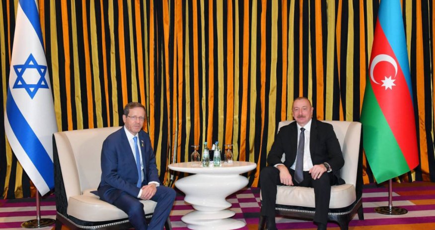 İsxak Hersoq Azərbaycan Prezidentinə zəng edib