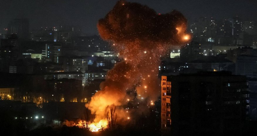 РФ массированно атакует Украину дронами и ракетами: есть раненые и разрушения