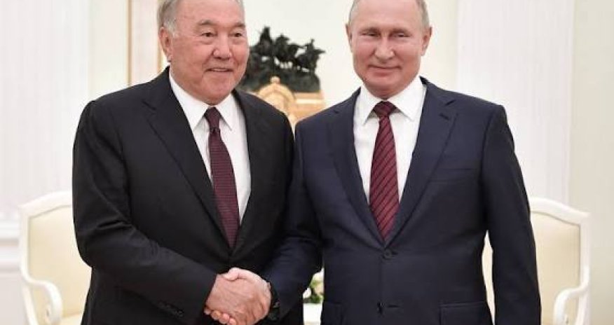 Putin Kremldə Nursultan Nazarbayevlə görüşüb