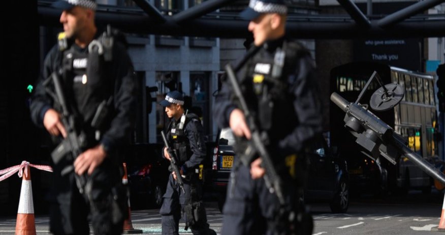 В британской больнице 20-летний парень ранил ломом пять человек