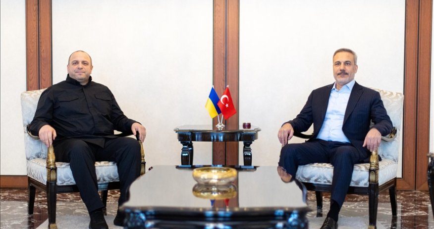 Хакан Фидан в Анкаре провел переговоры с Рустемом Умеровым