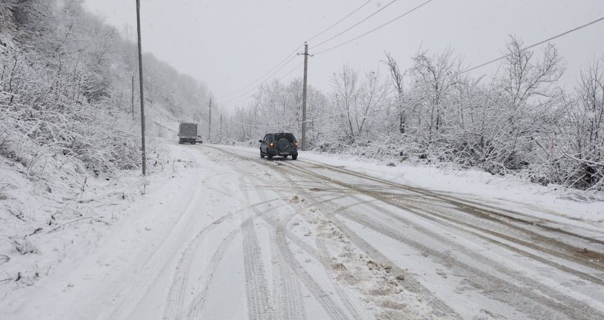Şamaxıda köməksiz vəziyyətdə qalan 5 nəfər xilas edilib