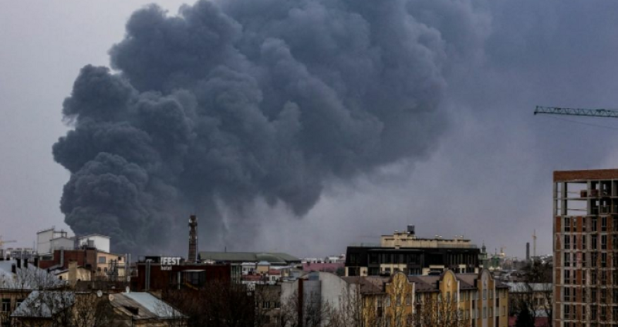 Rusiya Xarkova zərbələr endirib, ölənlər və xəsarət alanlar var