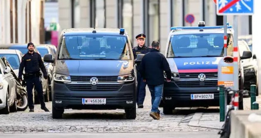 В Вене полиция обнаружила гранату рядом с синагогой