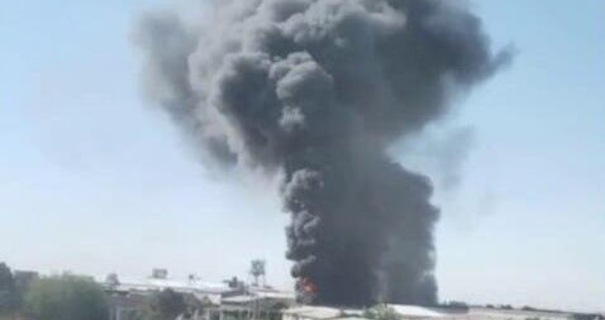 В Иране загорелся завод