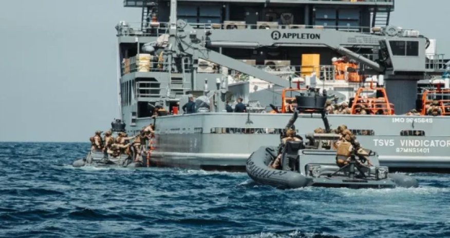 Еврокомандование подтвердило: американцы задержали российский танкер - Обновлено