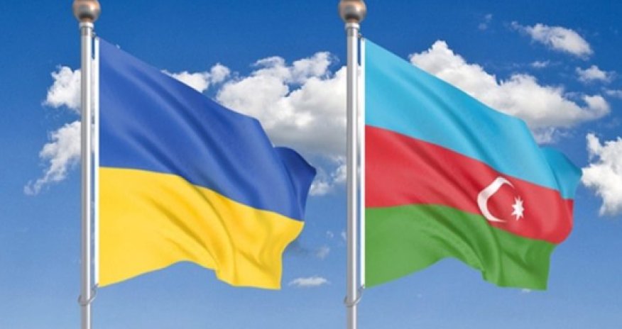 Баку и Киев обсудили восстановление Украины