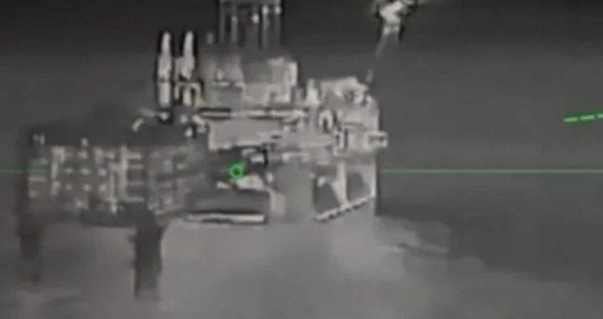 Ukrayna Xəzərdə "Lukoyl"un qazma qurğularını vurub