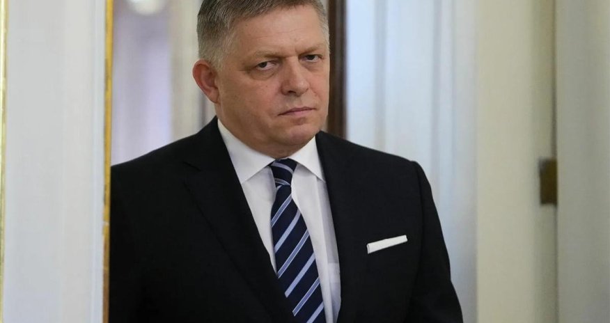 Фицо выступил за отставку главы евродипломатии