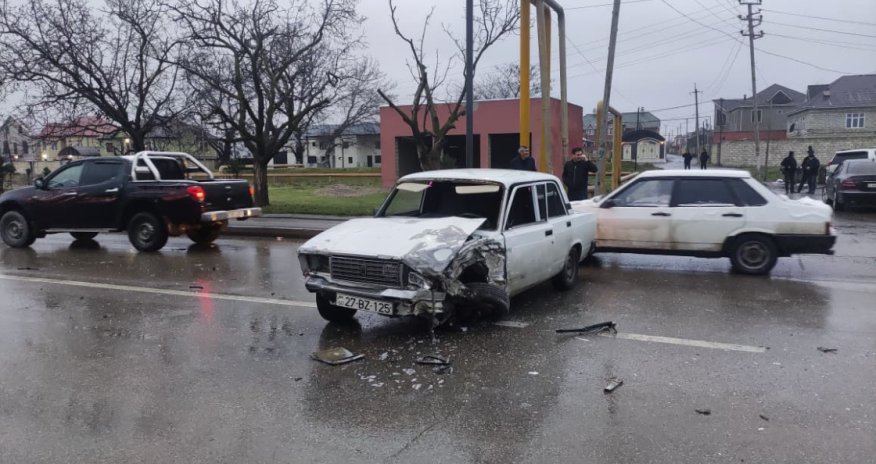 Xaçmazda zəncirvari yol qəzası: bir nəfər xəsarət aldı