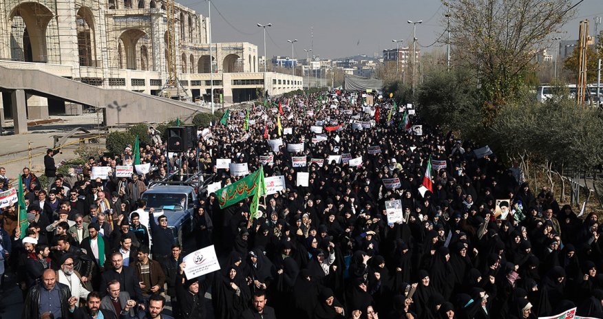 Protests continue in Tehran despite government claims