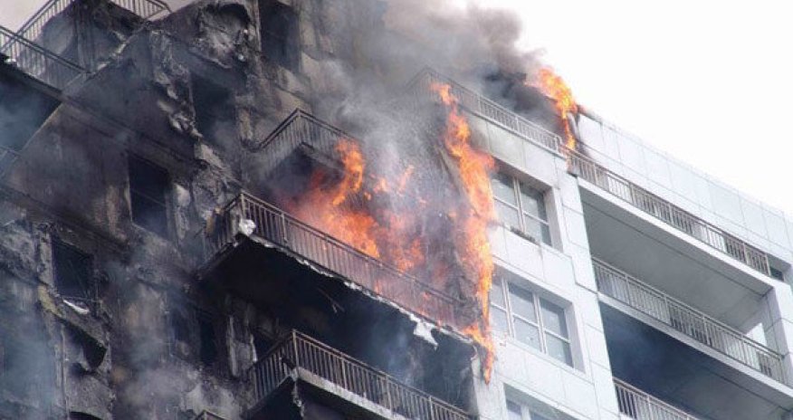 Binəqədidəki yanğında 13 məcburi köçkün ailəsinə ziyan dəyib - Yenilənib