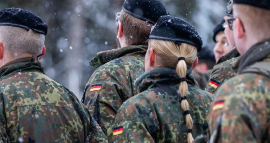 Бундесвер рассылает анкеты молодежи