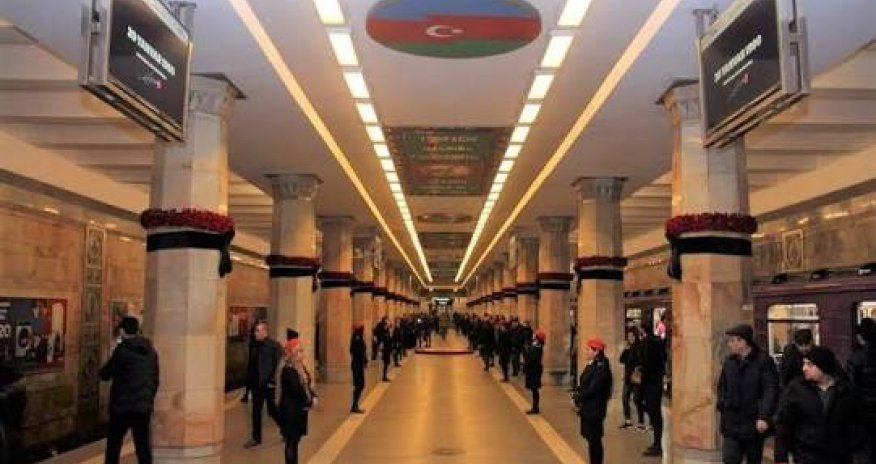 Metronun "20 Yanvar" stansiyasının platformasında bir nəfər ölüb