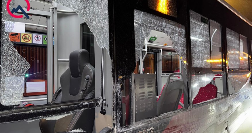 Gəncədə sərnişin avtobusu yük maşını ilə toqquşub,yaralı var