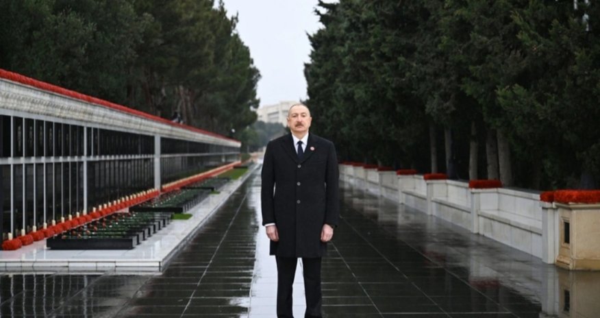 Əliyev Şəhidlər xiyabanını ziyarətinə dair videoçarx paylaşıb