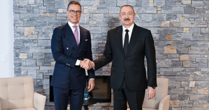 Əliyev Davosda Finlandiya Prezidenti ilə görüşüb