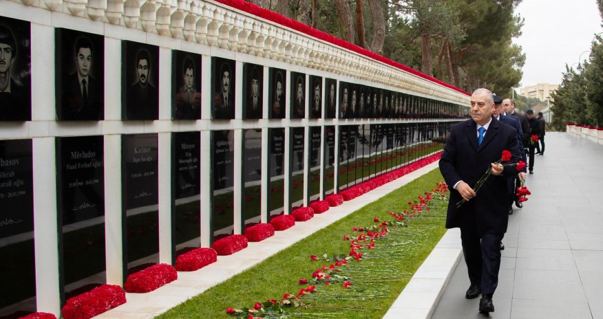 DTX rəisi və əməkdaşları 20 Yanvar şəhidlərini anıblar