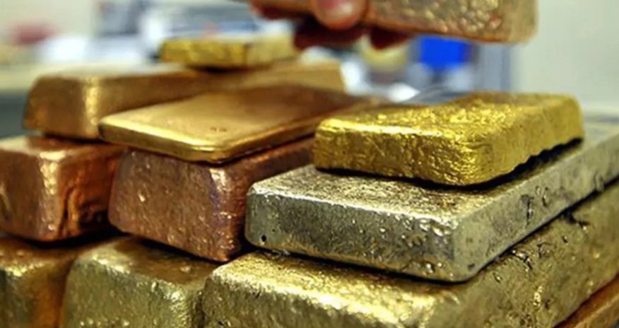 Qızıl qiymətləri 5 min dolları ötərək tarixi rekord yeniləyib