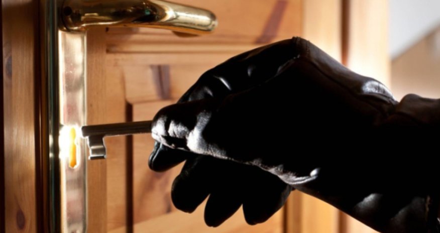 Qaradağ rayonunda tikilməkdə olan evlərdən oğurluq edən şəxslər saxlanılıb