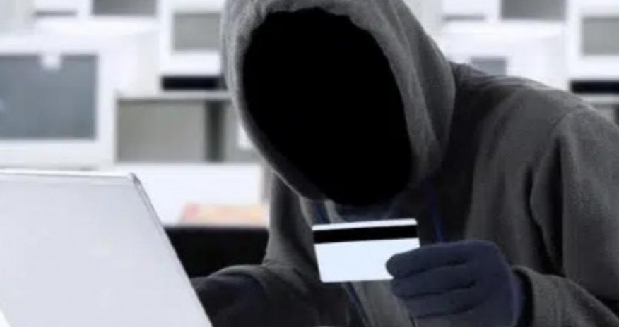 İş yoldaşının kartından onlayn yolla oğurluq edən şəxs saxlanılıb