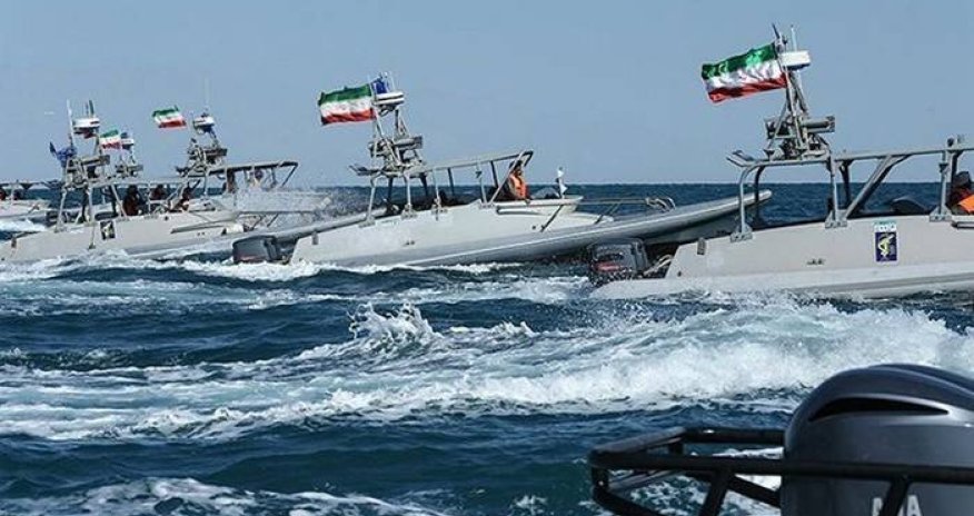 Иран начал двухдневные военно-морские учения в Ормузском проливе