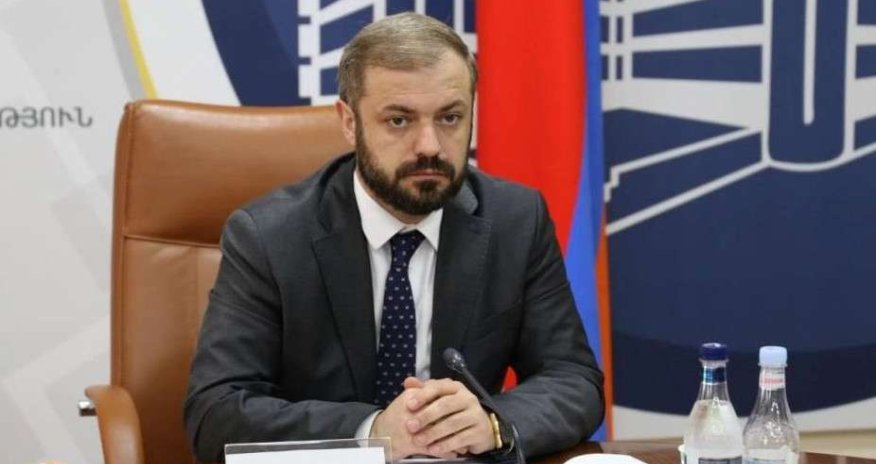 Министр экономики Армении не стал комментировать слухи об импорте сахара из Азербайджана