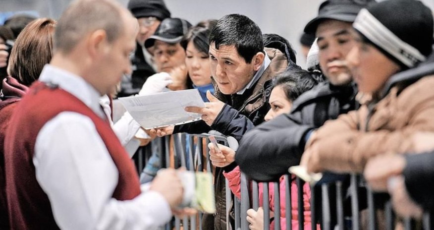 Россия ужесточает требования для мигрантов