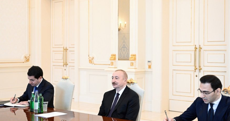 
İlham Əliyev Ərəb Parlamentinin prezidentini qəbul edib