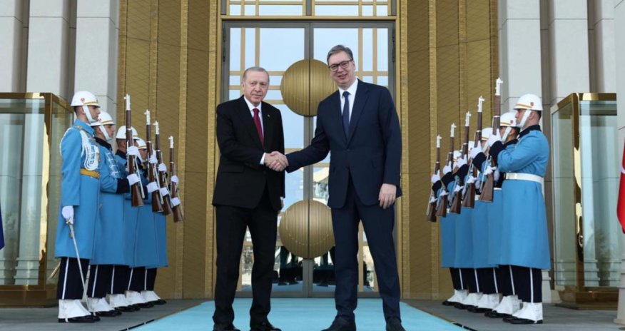 Ərdoğan Vuçiçi qəbul edib