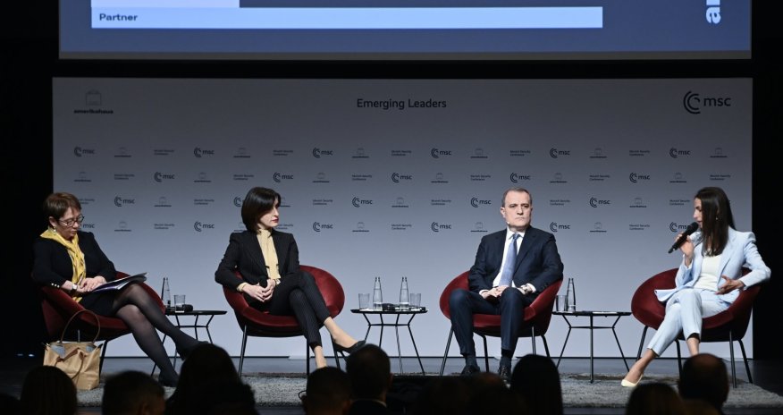 Ceyhun Bayramov Münxen Təhlükəsizlik Konfransı çərçivəsində panel müzakirələrində çıxış edib